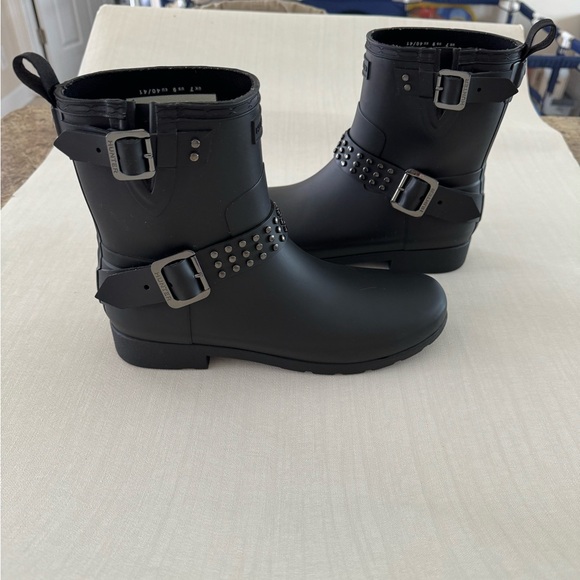 NWOT Hunter Refined Black Stud Short Boots, Size 9 - Never Worn, No Box - Picture 9 of 16